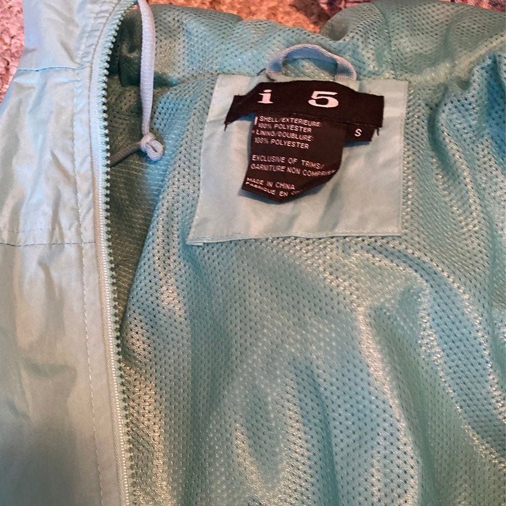 I5 small rain jacket‎ - Picture 4 of 5